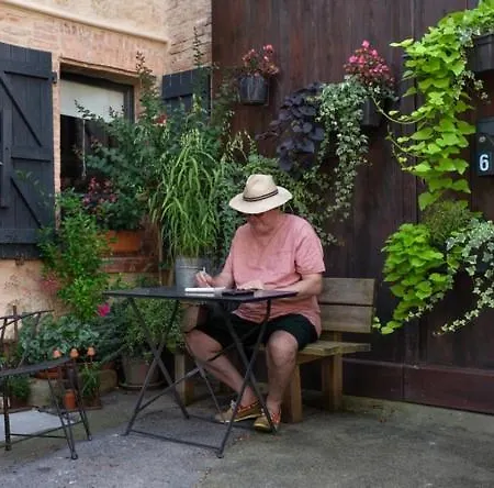 Le Petit Couvent 3* LʼIsle-en-Dodon