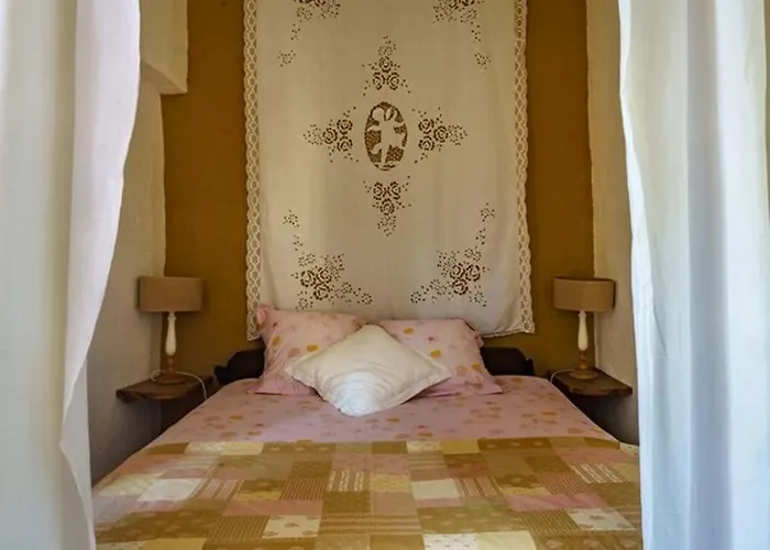 Frühstückspension Le Petit Couvent LʼIsle-en-Dodon